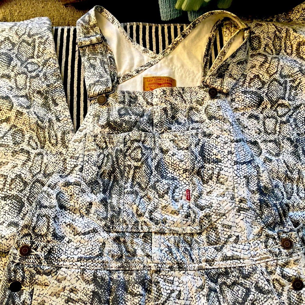Supreme Levi’s overalls rare size M snake skin pattern red black flannel lined